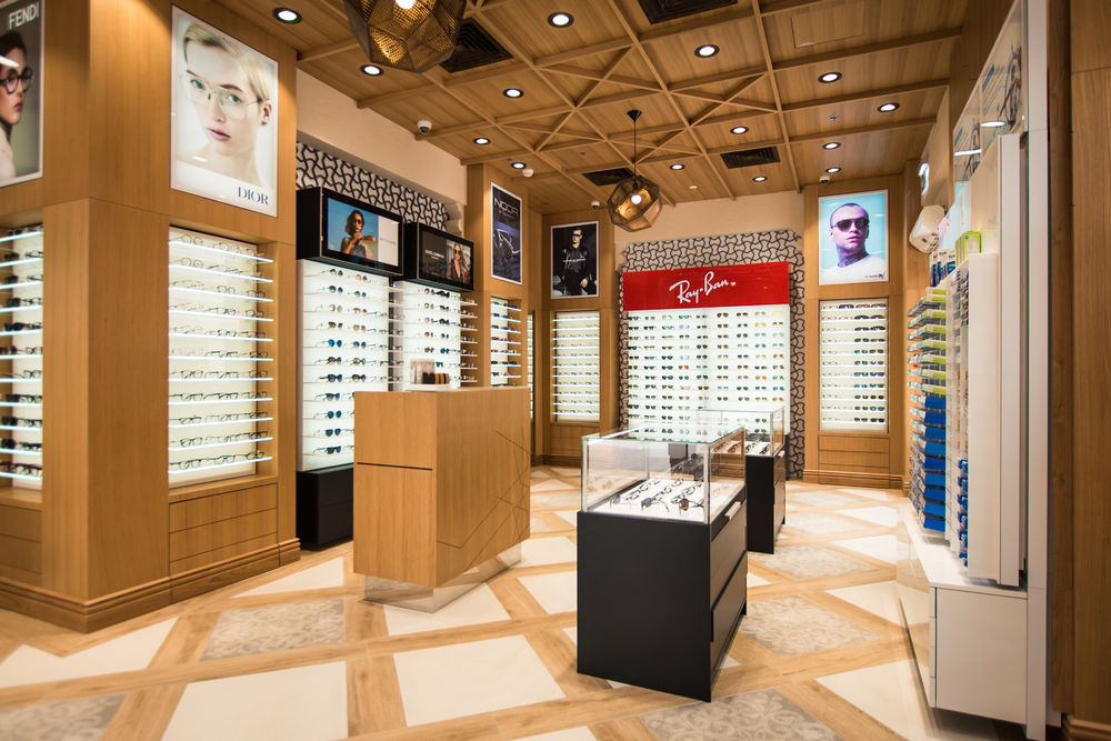 sunglasses_store_display